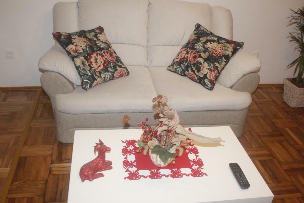 Apartman Jadranka Njivice Bagian luar foto